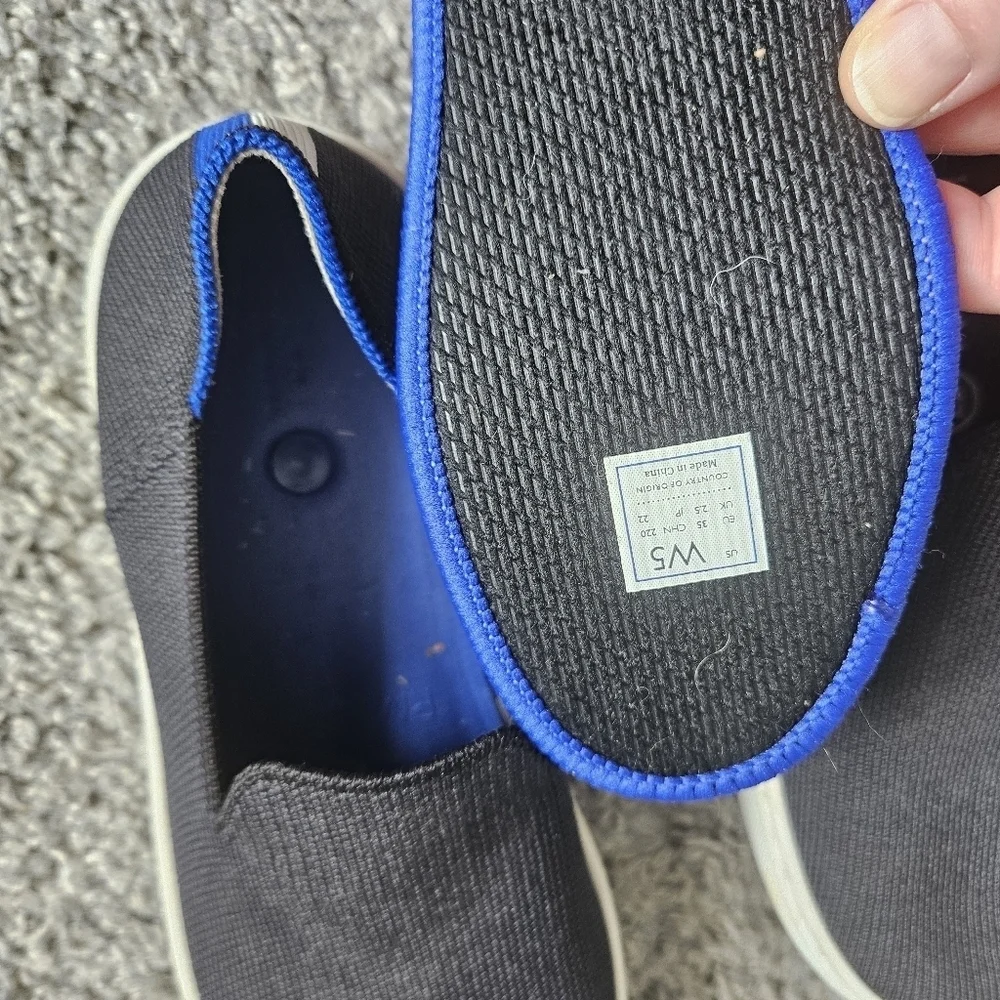 Rothy's The Original Slip On Sneakers in Navy Blue Size 5